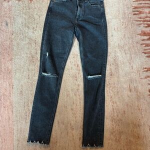 rag & bone women’s Distressed Gray Skinny Jeans! Barely worn